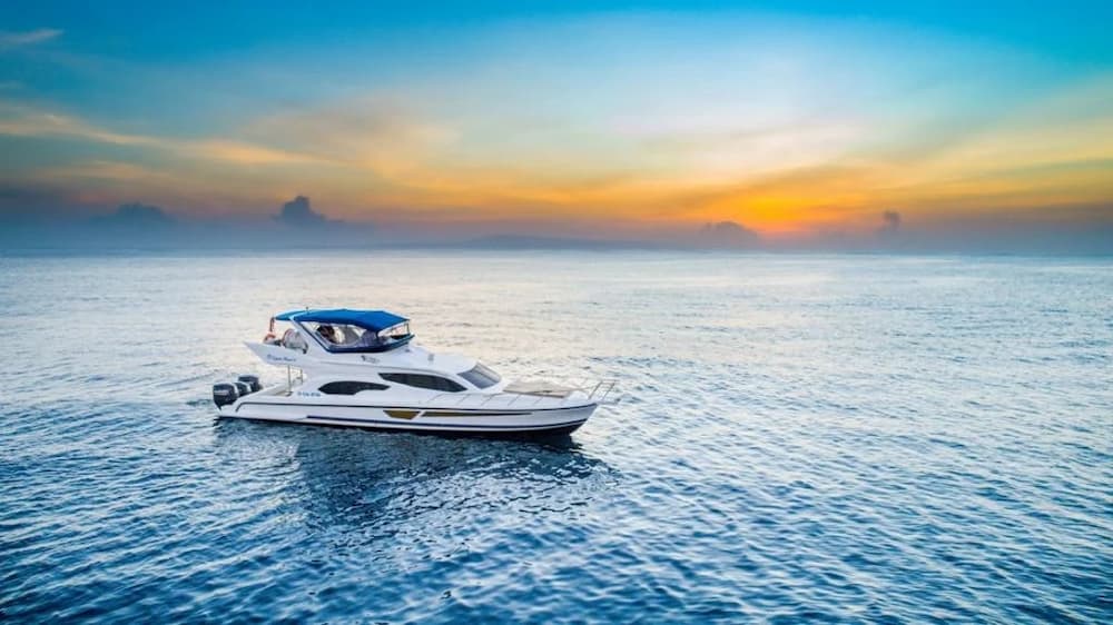 Fast Cruiser Yacht